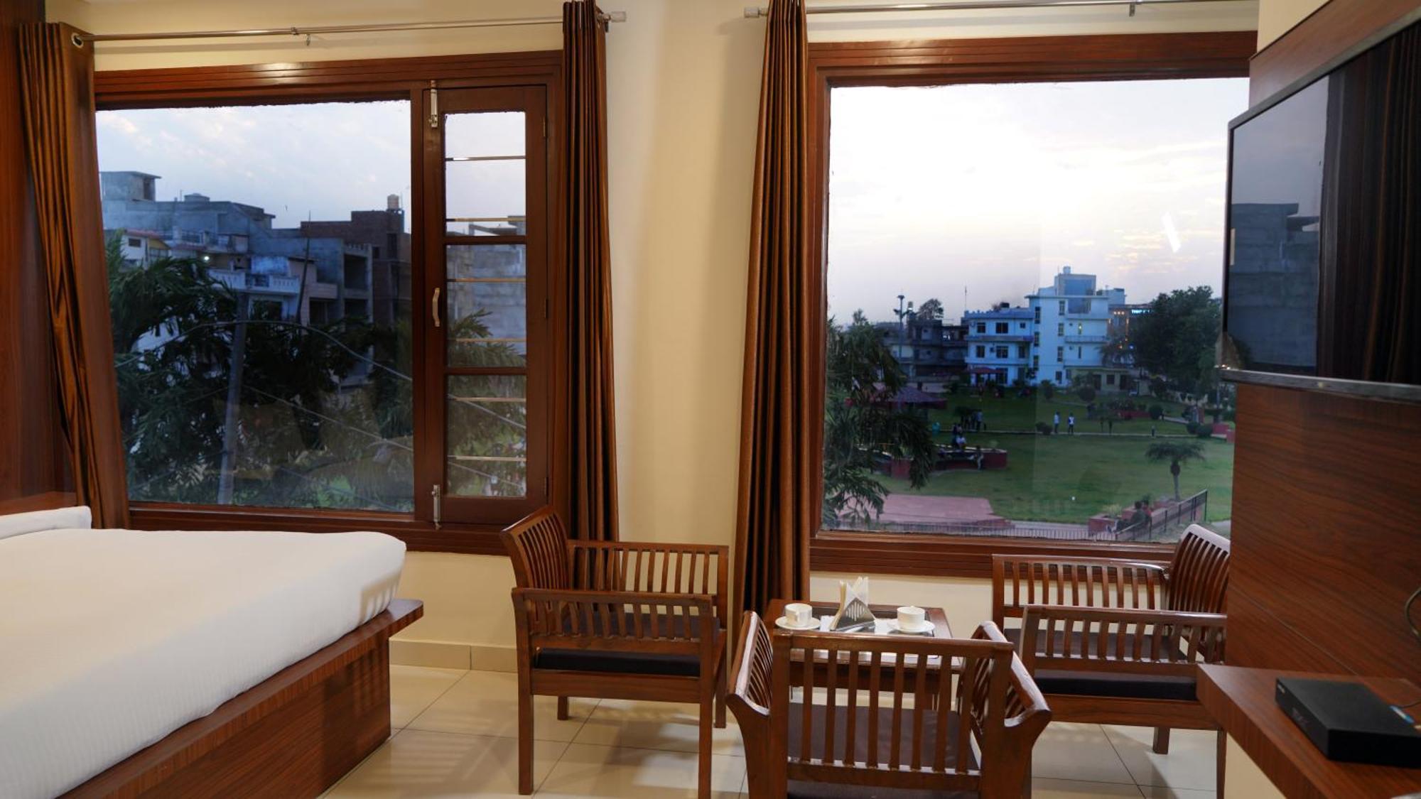 Hotel Park Street Pathankot Luaran gambar
