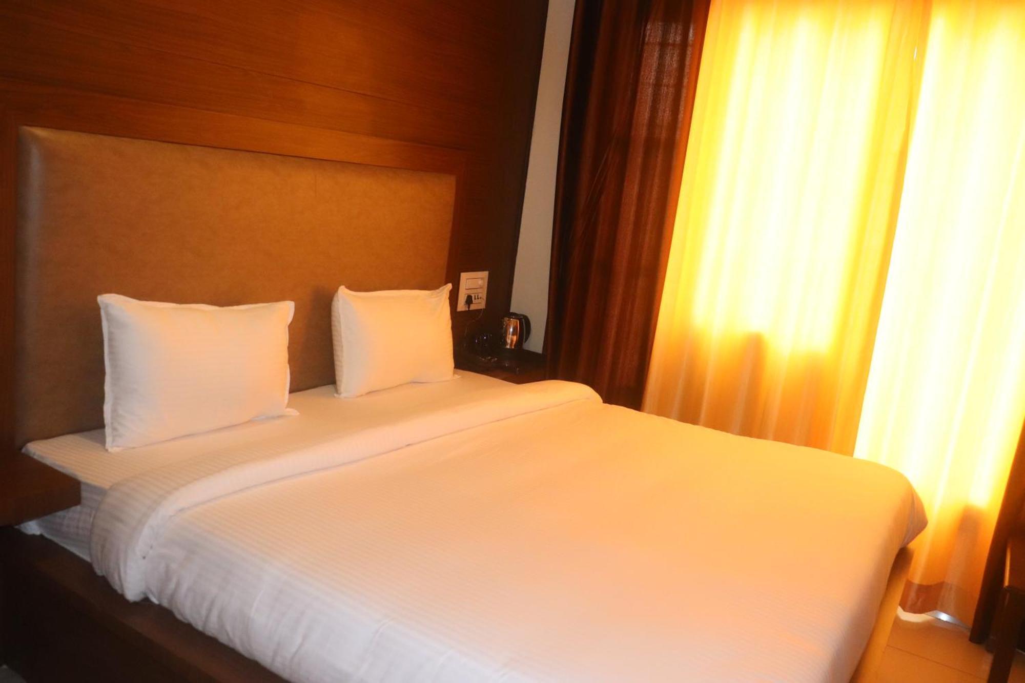 Hotel Park Street Pathankot Luaran gambar